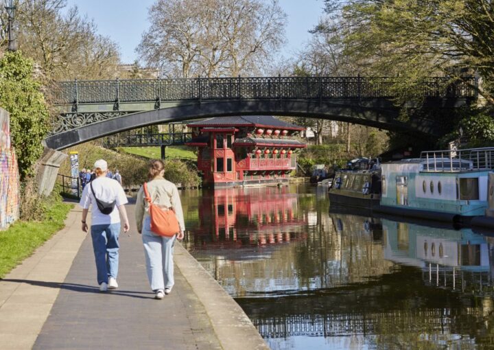 Regent's Canal yürüyüş yolu